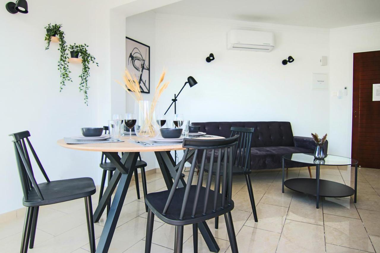 Phaedrus Living Seaside Junior Suite Lighthouse 63 Paphos Bagian luar foto